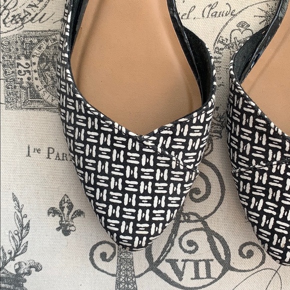 Gap flats black/white sz 8 - Picture 5 of 7